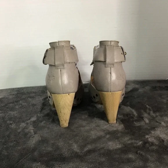 John Fluevog Rules Goodall Grey Womens Size 9 Platform Sandals Made in Portugal